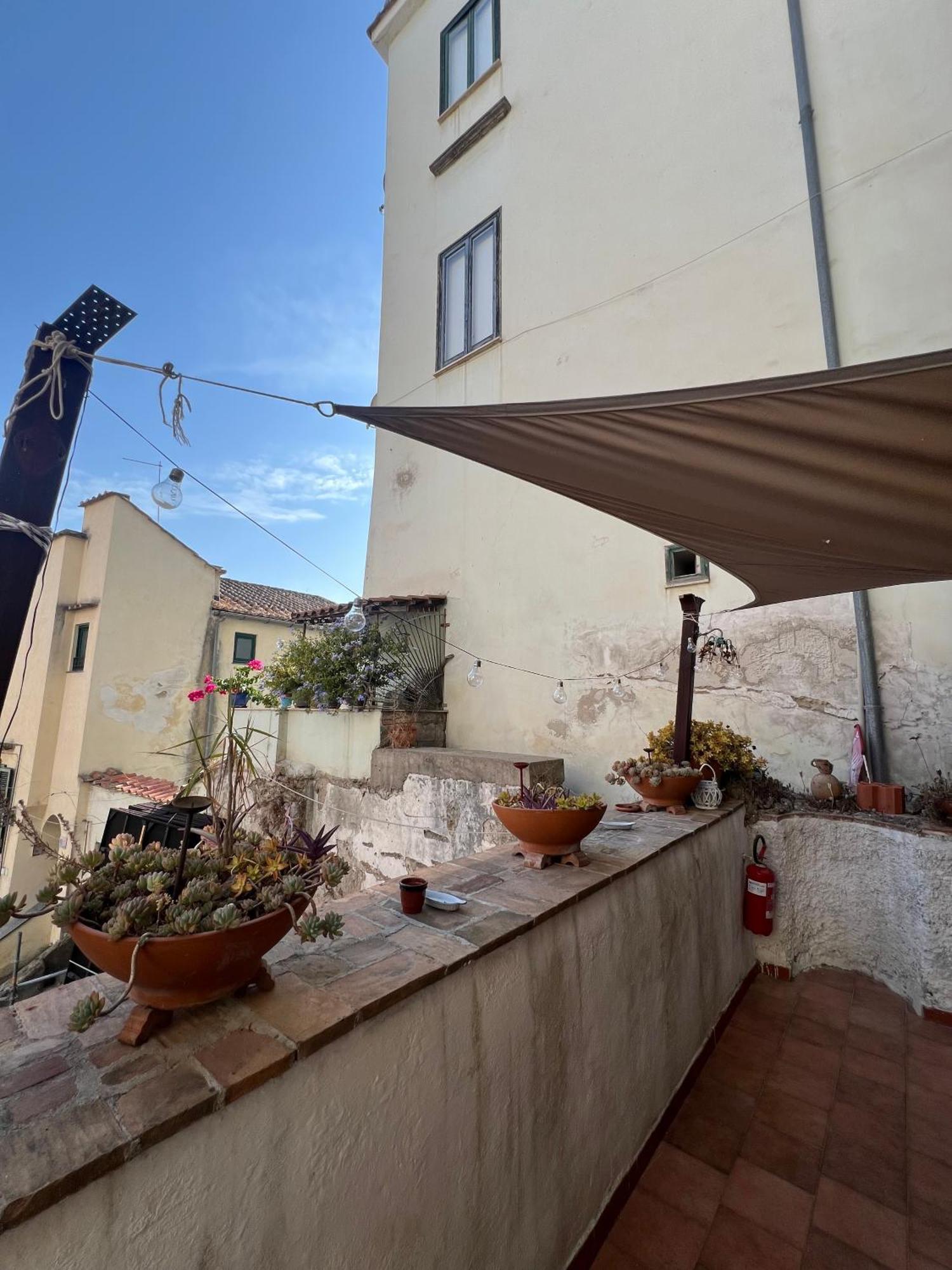 L'Homme Tranquille Lägenhet Salerno Exteriör bild
